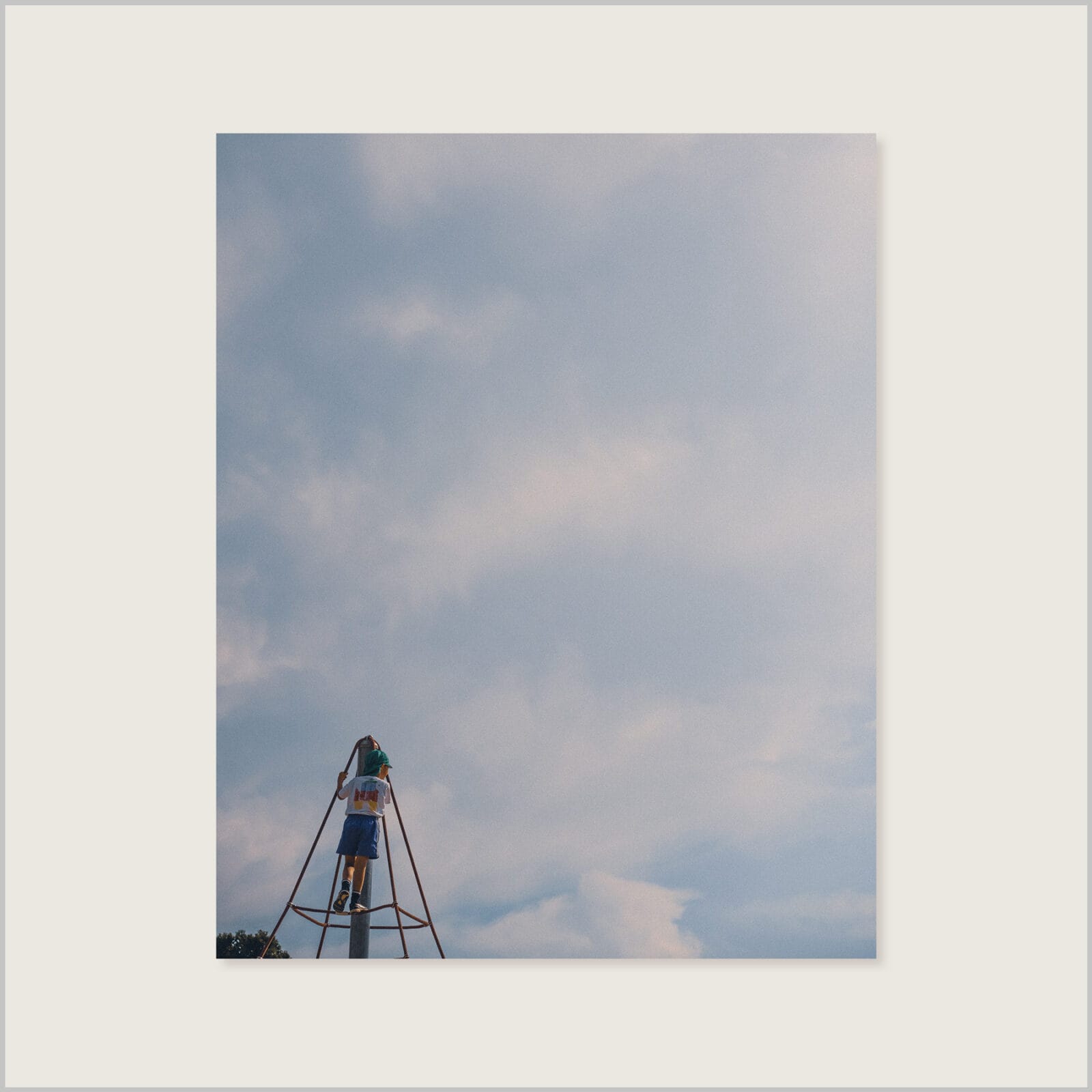 Utsukushii: See The World (Limited Edition)